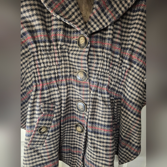 Jolt Plaid Cape Jacket - XS - Small - Picture 3 of 6